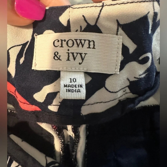 Crown & Ivy Navy & Pink Scalloped Elephant Print Shorts Size 10 - Picture 6 of 7